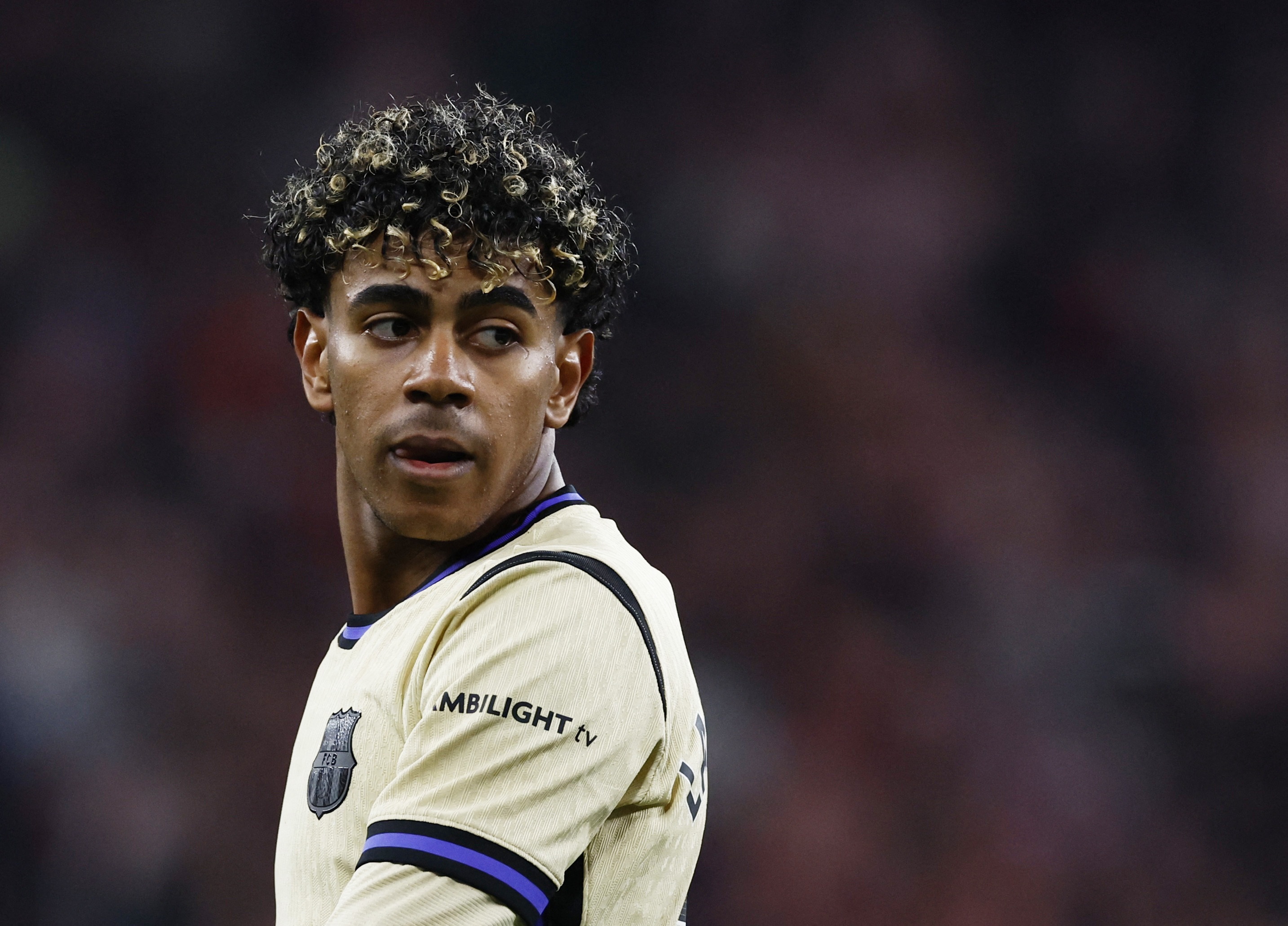 世界杯直播app下载地址-尽力局！亚马尔过人、关键传球、造犯规等多项数据领跑全场